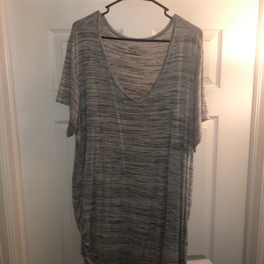Plus size maternity shirt